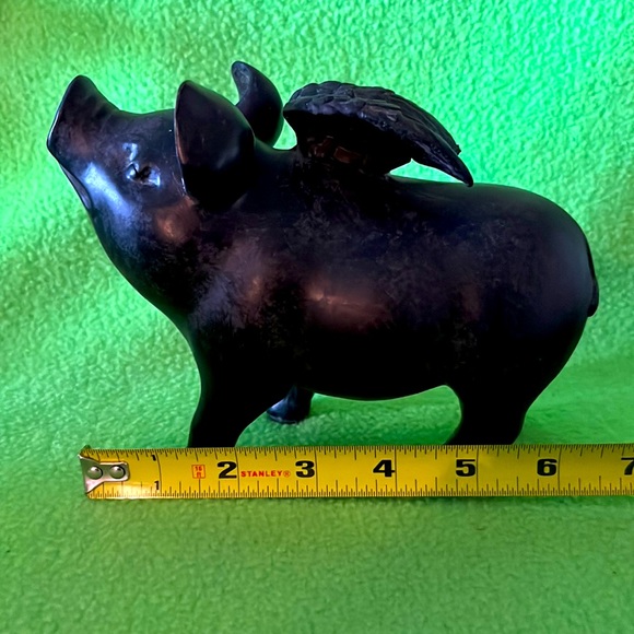 Resin Flying Winged Pig Figurine - Picture 7 of 7